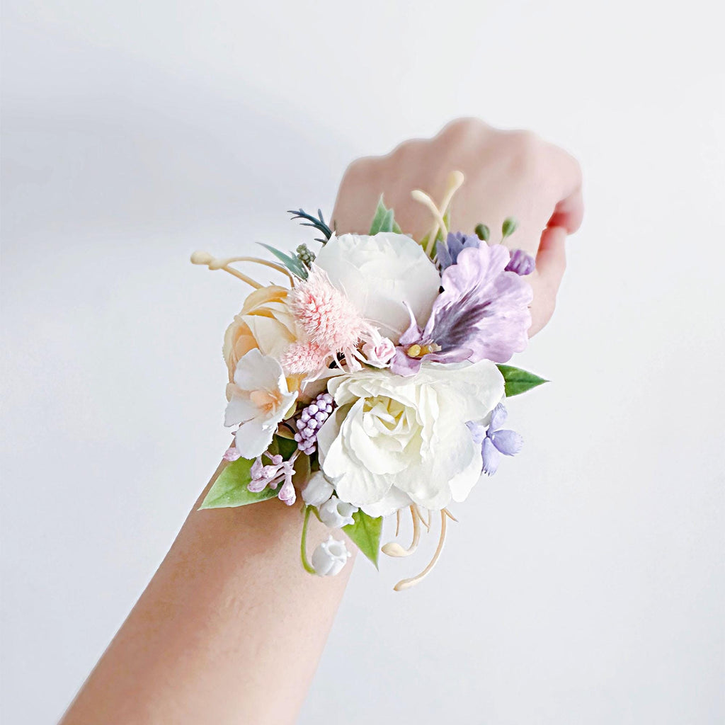 Dried Wildflower Pearl Bracelet Wrist Corsage Gift for Mom, Prom, Bridesmaid Gift, Elegant Wedding, Bridal Accessories, Best Man Boutonniere