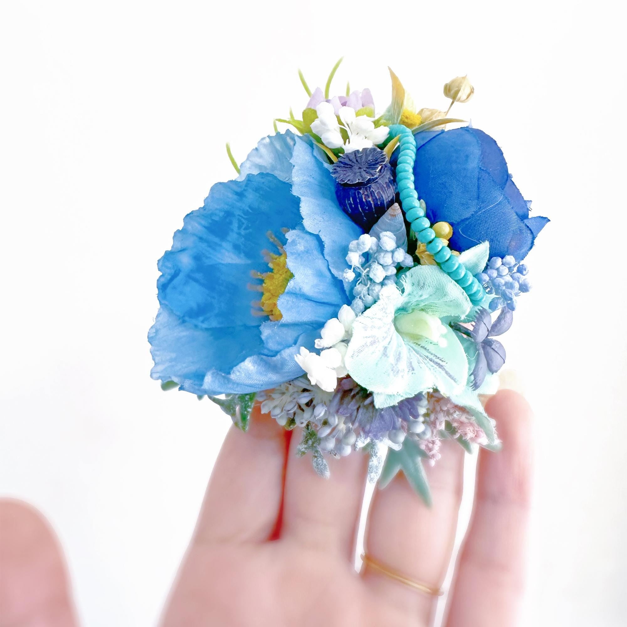 Silk Light Blue Corn Poppy Corsage, Dried Real Mini Berry Corsage, Blue Rose Corsage, Beach Wedding Corsage, Gift for Her, Mom Corsage