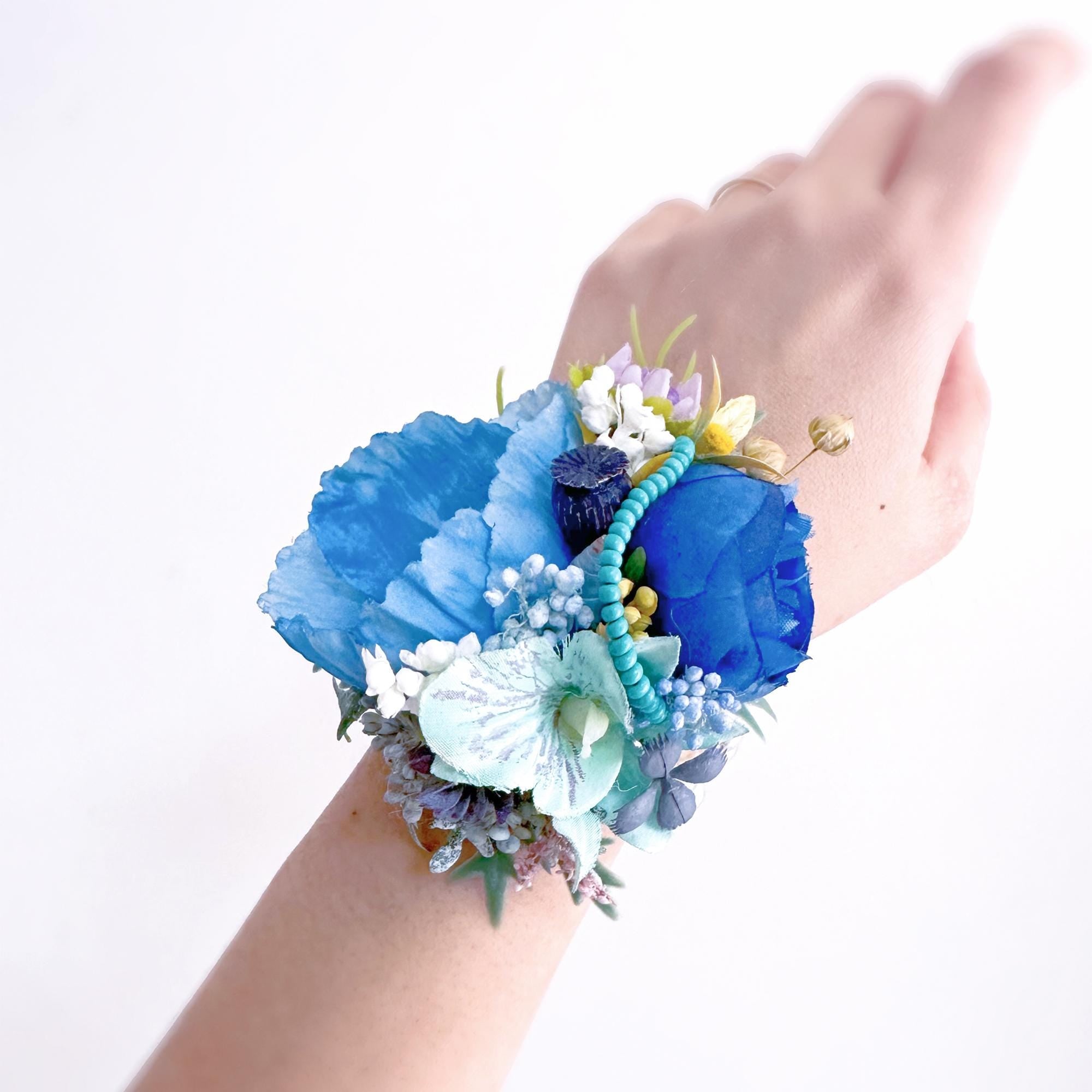 Silk Light Blue Corn Poppy Corsage, Dried Real Mini Berry Corsage, Blue Rose Corsage, Beach Wedding Corsage, Gift for Her, Mom Corsage