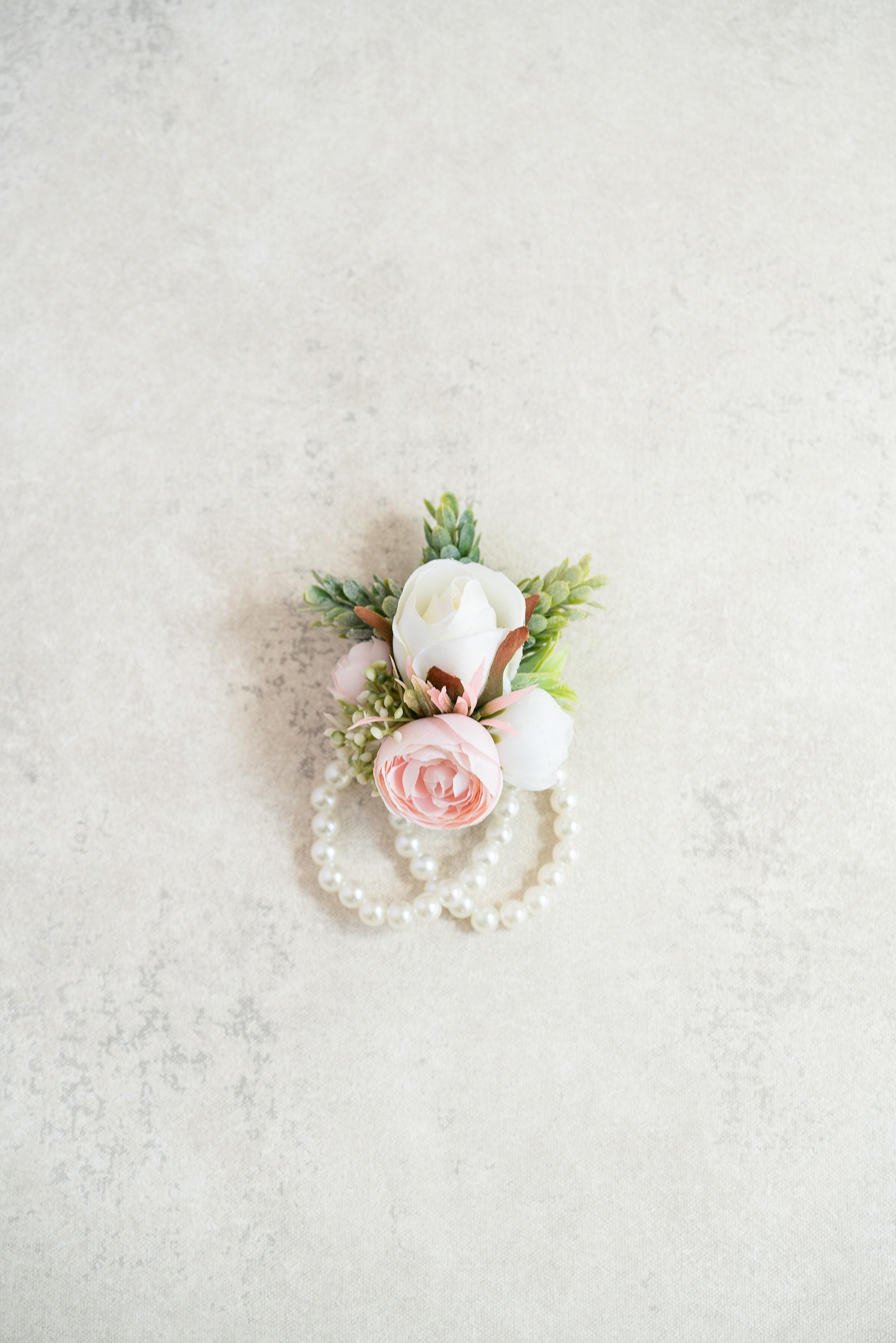 Cute Light Pink Rose Pearl Bracelet Wrist Corsage Gift for Her Bridesmaid, Sunflower Wedding Corsage, Bridal Accessories, Prom Boutonniere