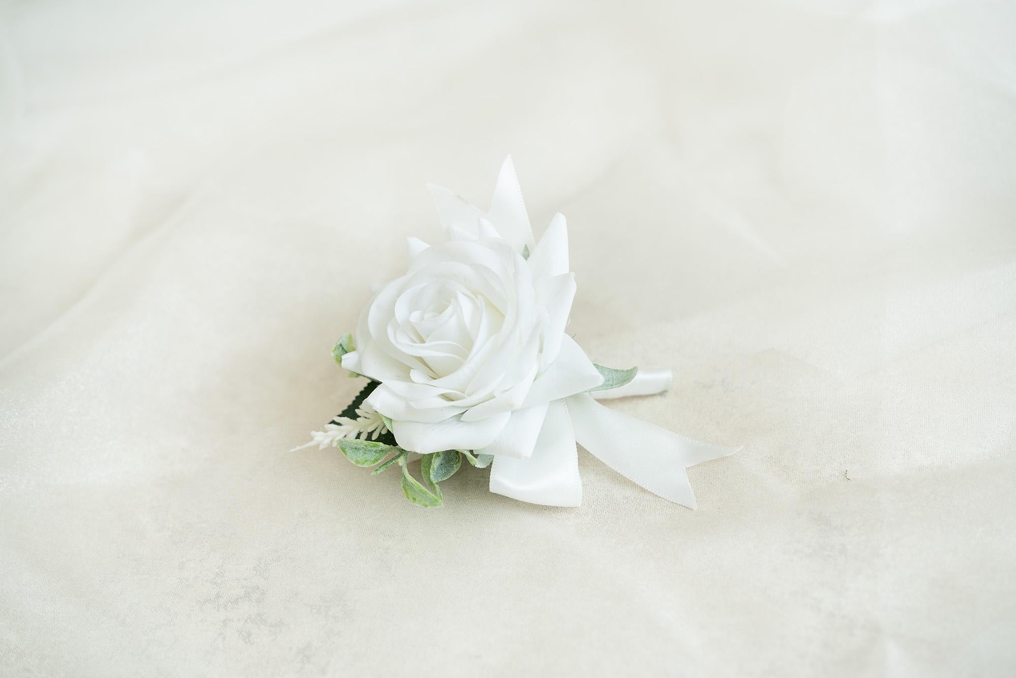 Real Touch White Rose Pearl Bracelet Wrist Corsage Gift for Her Bridesmaid, Prom Gift, Princess Wedding Bridal Accessories Gift, Boutonniere