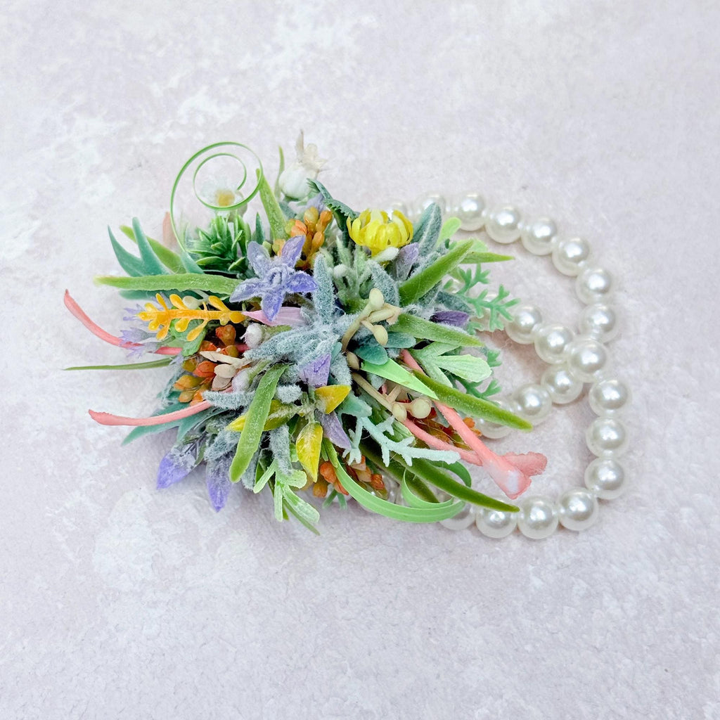 Dried Wildflower Pearl Bracelet - Back To School Gift, Wrist Corsage and Boutonniere Set, Dusty Green Sola, Gift For Mom,Bridal Accessories