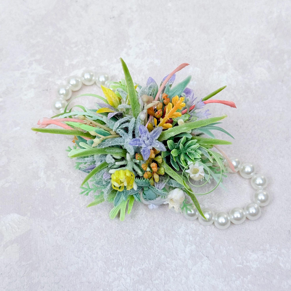 Dried Wildflower Pearl Bracelet - Back To School Gift, Wrist Corsage and Boutonniere Set, Dusty Green Sola, Gift For Mom,Bridal Accessories