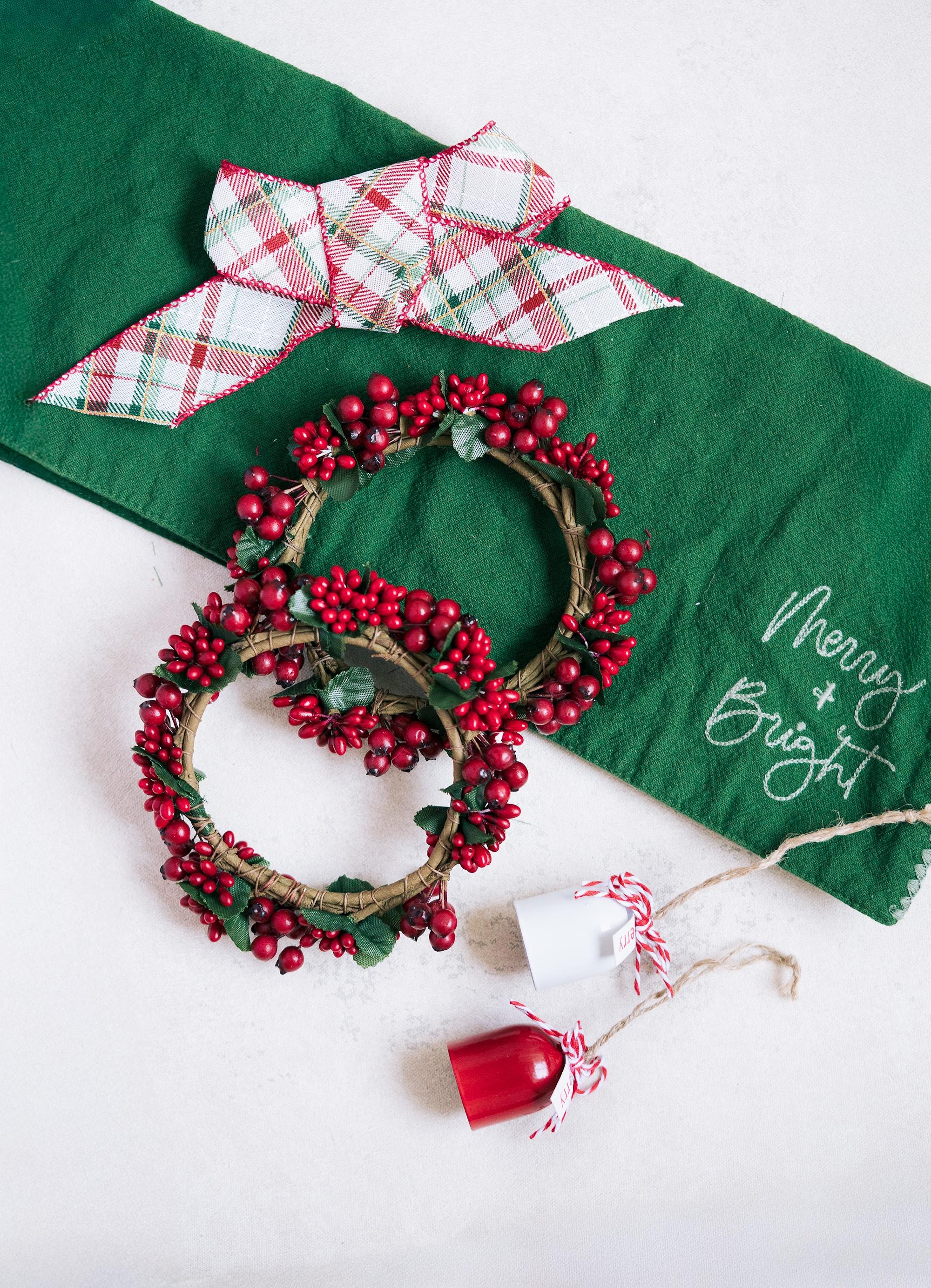 Pip Berry Christmas Candle Ring - Pip Berry Candle Holder, Candle Holder Ring Gift, Christmas Ring Gift For Her Home Decor, Table Runner