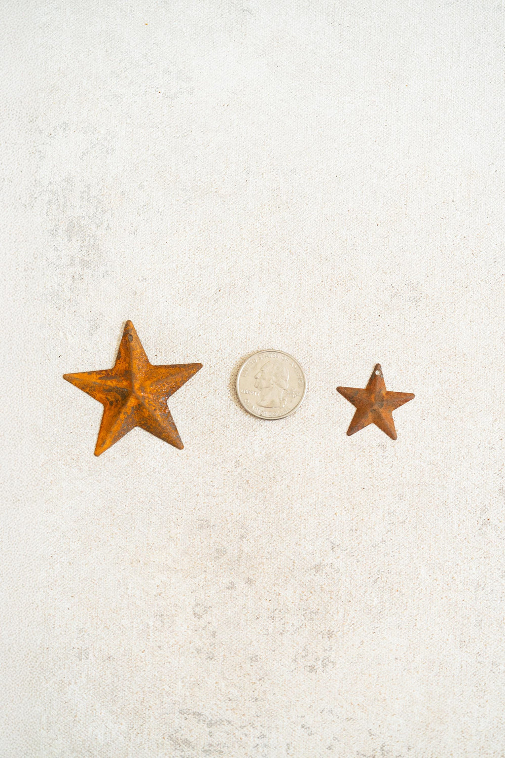 Set of 40 Rusty Metal Stars with Holes — 20 pcs 1" and 20 pcs 2" Rustic Craft Stars for Farmhouse Christmas Tree Ornaments & Holiday Decor