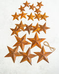 20 Rusty Metal Stars with Holes (2", 2.4", 2.8", 4") — Jute Twine Included, Rustic Craft Farmhouse Christmas Tree Ornaments, Holiday Decor