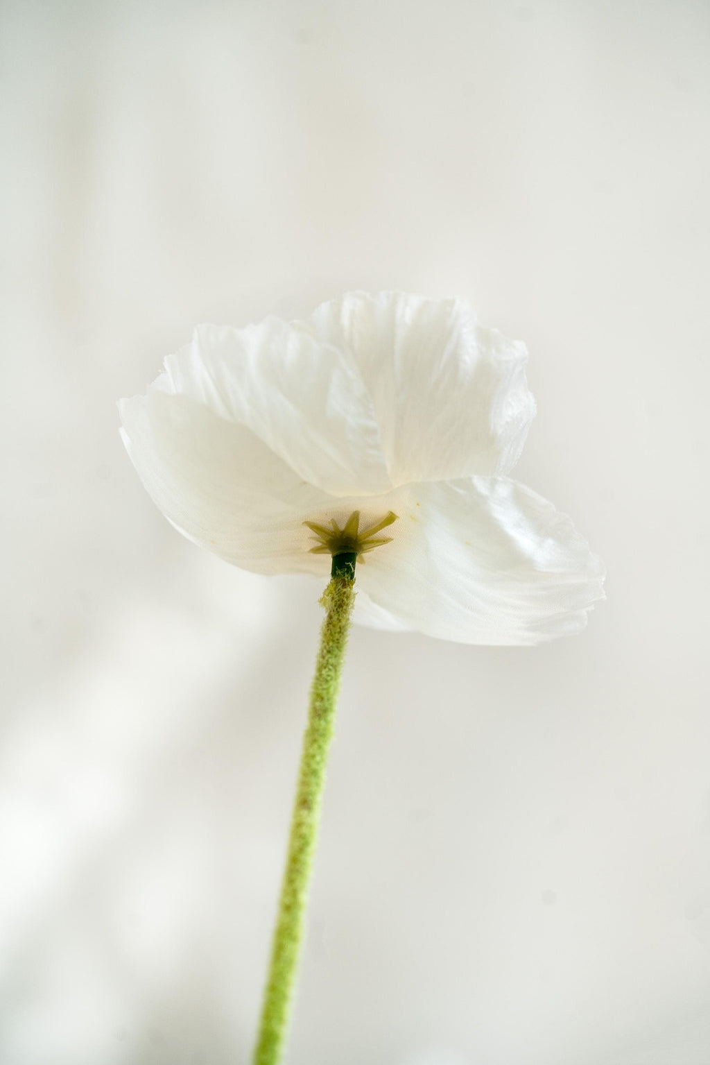 23.6" White Faux Poppy Flower Stem – Silk Poppy for DIY Floral Arrangements, Wedding Centerpieces, Home Décor & Flower Bouquets