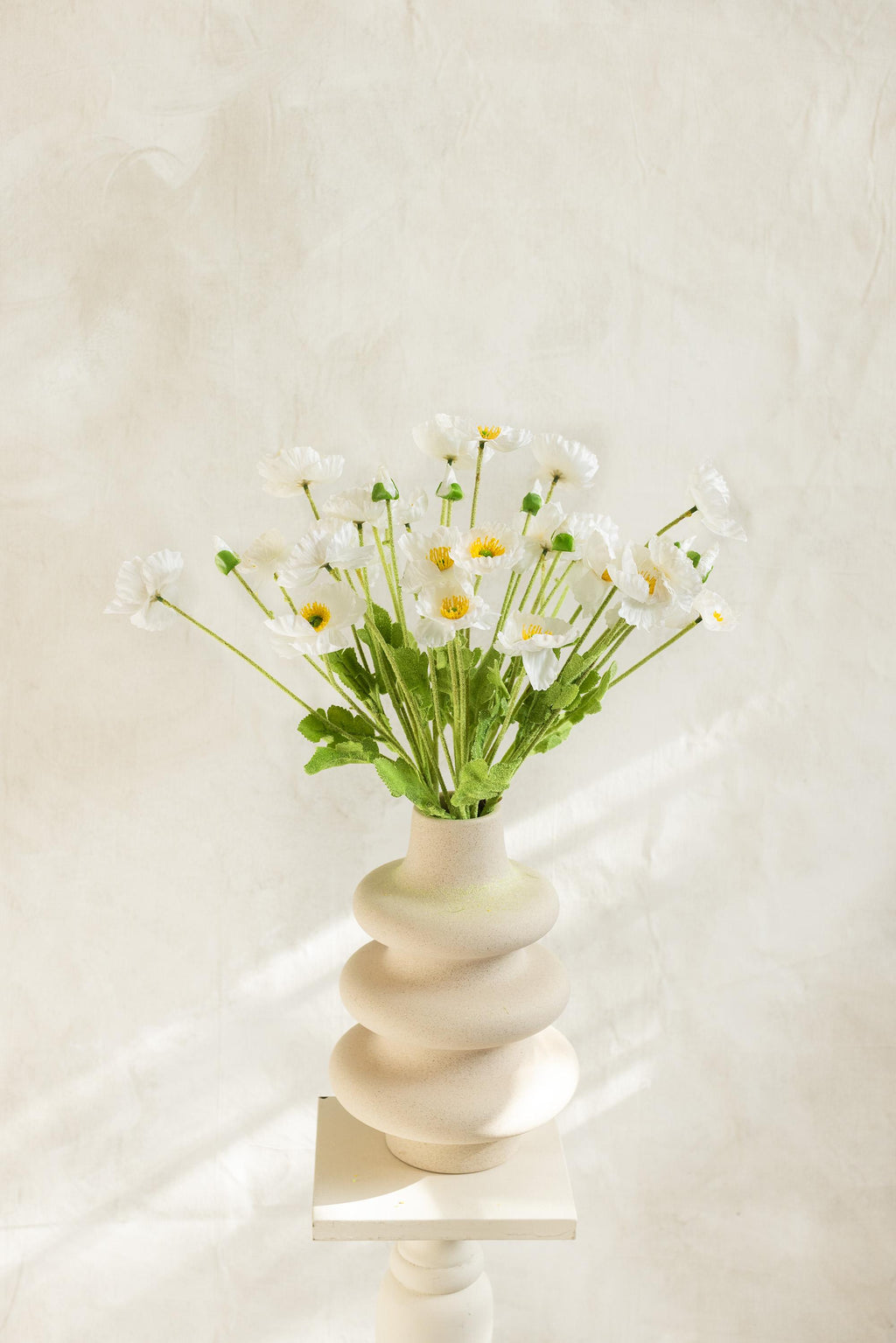 23.6" White Faux Poppy Flower Stem – Silk Poppy for DIY Floral Arrangements, Wedding Centerpieces, Home Décor & Flower Bouquets