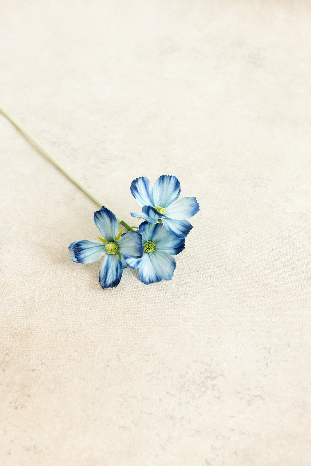 11.8'' Short Stem Blue Cosmos Faux Flowers - Silk Cosmos Branch, Centerpiece flower, DIY Home Decor, Wedding Design Flowers, Gift For Mom
