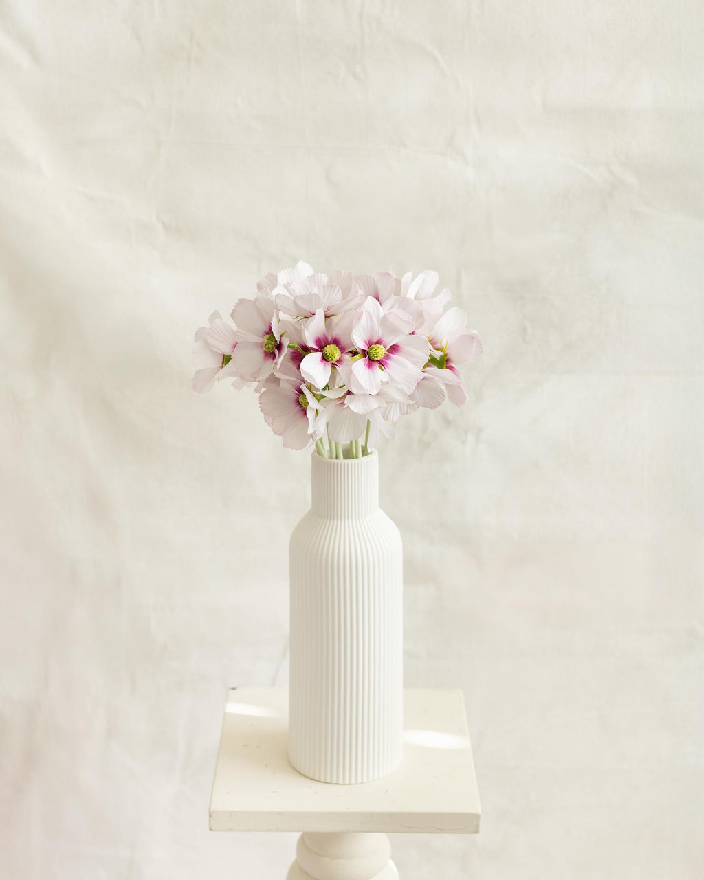 11.8'' Short Stem Light Pink Cosmos Faux Flowers - Silk Cosmos Branch, Centerpiece flower, DIY Home Decor, Wedding Flowers, Gift For Mom