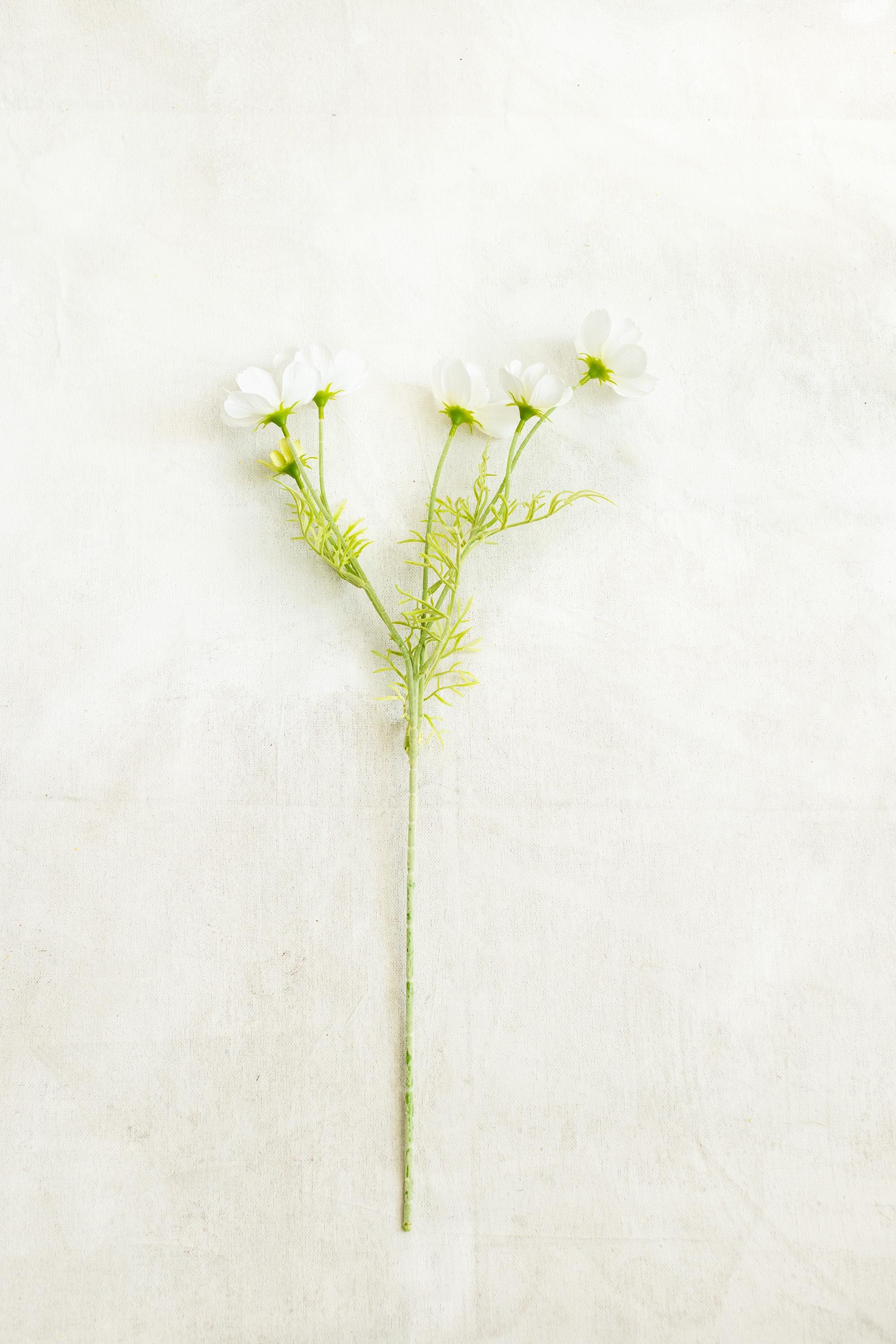 23.6" White Faux Cosmos Flowers – Long Stem Cosmos Bouquet Flowers for Home Décor, Wedding Arrangements & Table Centerpieces