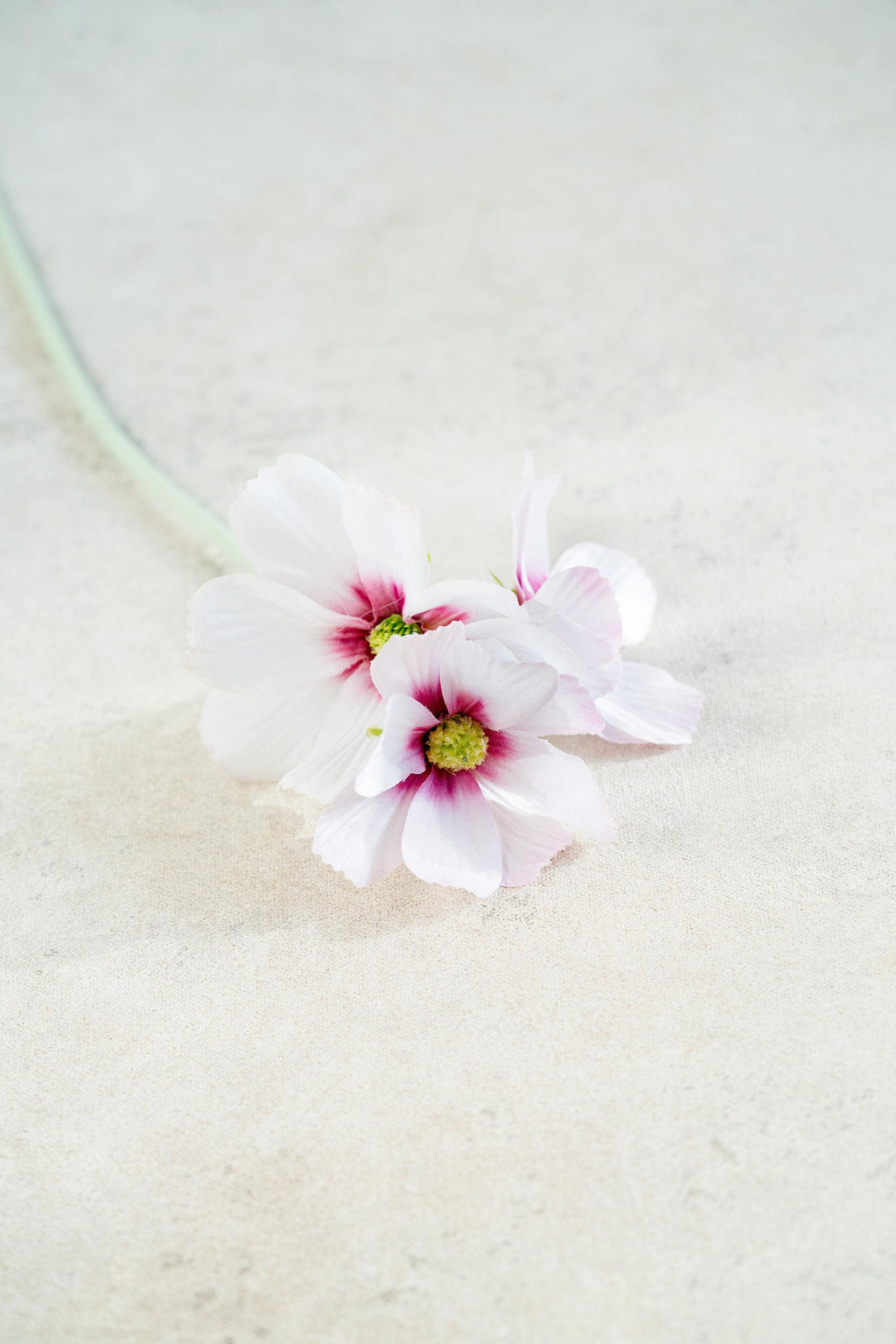 11.8'' Short Stem Light Pink Cosmos Faux Flowers - Silk Cosmos Branch, Centerpiece flower, DIY Home Decor, Wedding Flowers, Gift For Mom