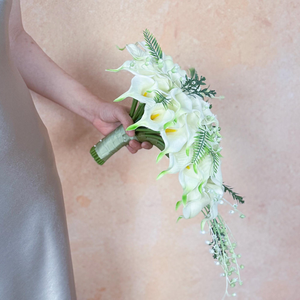 Cascade White Calla Lily Bridal Bouquet with Fern – Real Touch Green Tip Tropical Bridesmaid Bouquet,Beach Wedding Bouquet,Bridal Accessory
