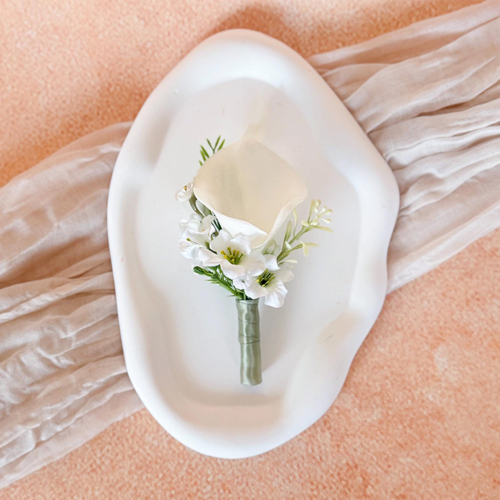 White Coral Calla Lily Boutonniere for Beach Wedding, Real touch Wedding buttonhole for Prom, Bride To be Gift, Sage Ribbon