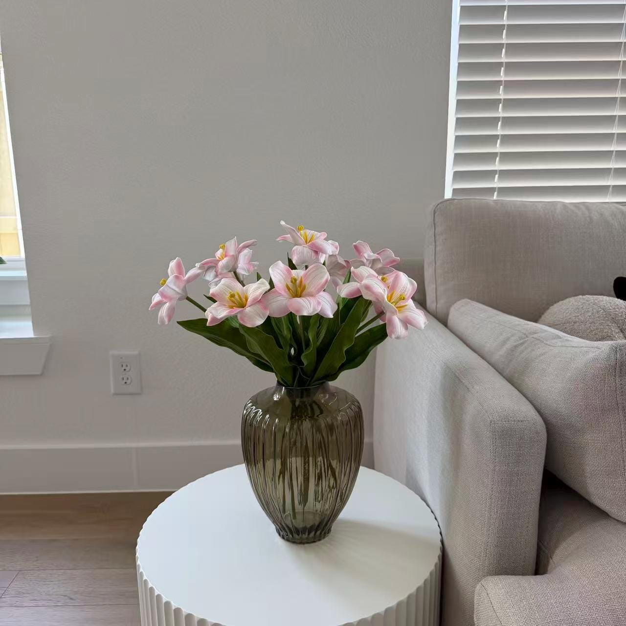 Real Touch Blush Pink Lily-Flowered Tulips Stem – Elegant Faux Decorative Flowers for Home Decor, Baby Shower, Romantic Floral Arrangements