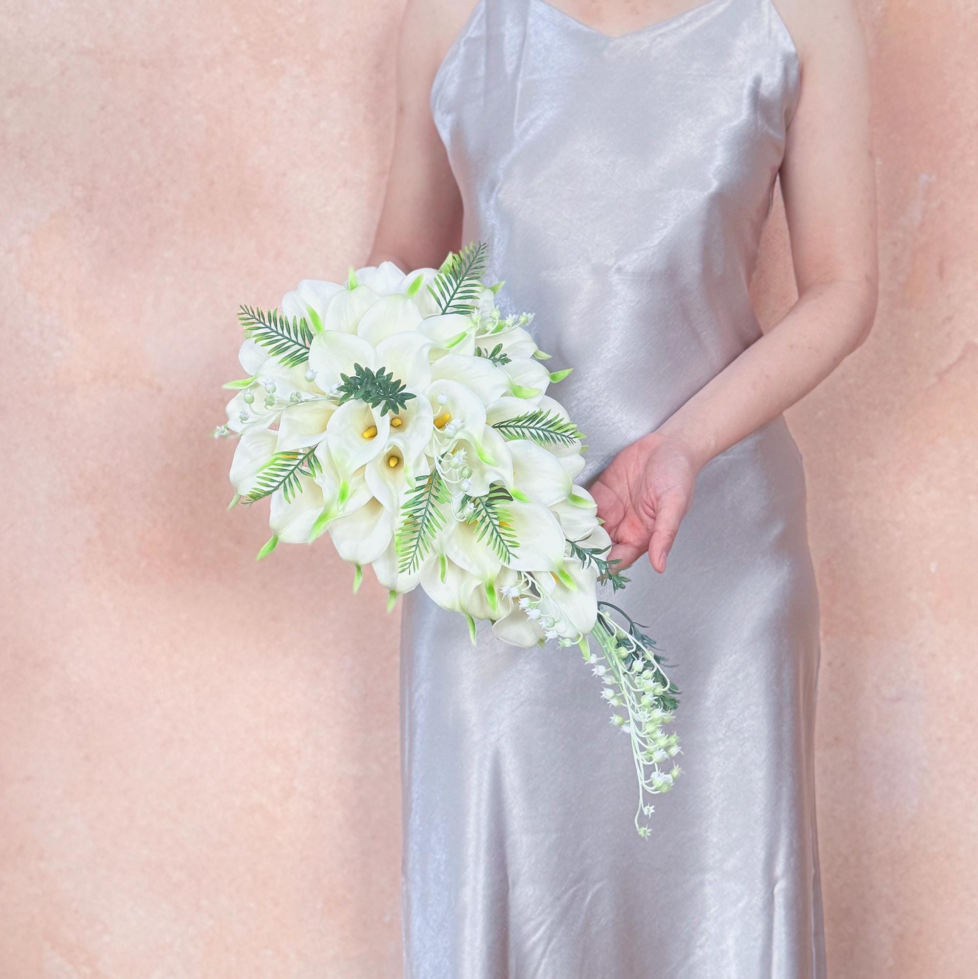 Cascade White Calla Lily Bridal Bouquet with Fern – Real Touch Green Tip Tropical Bridesmaid Bouquet,Beach Wedding Bouquet,Bridal Accessory